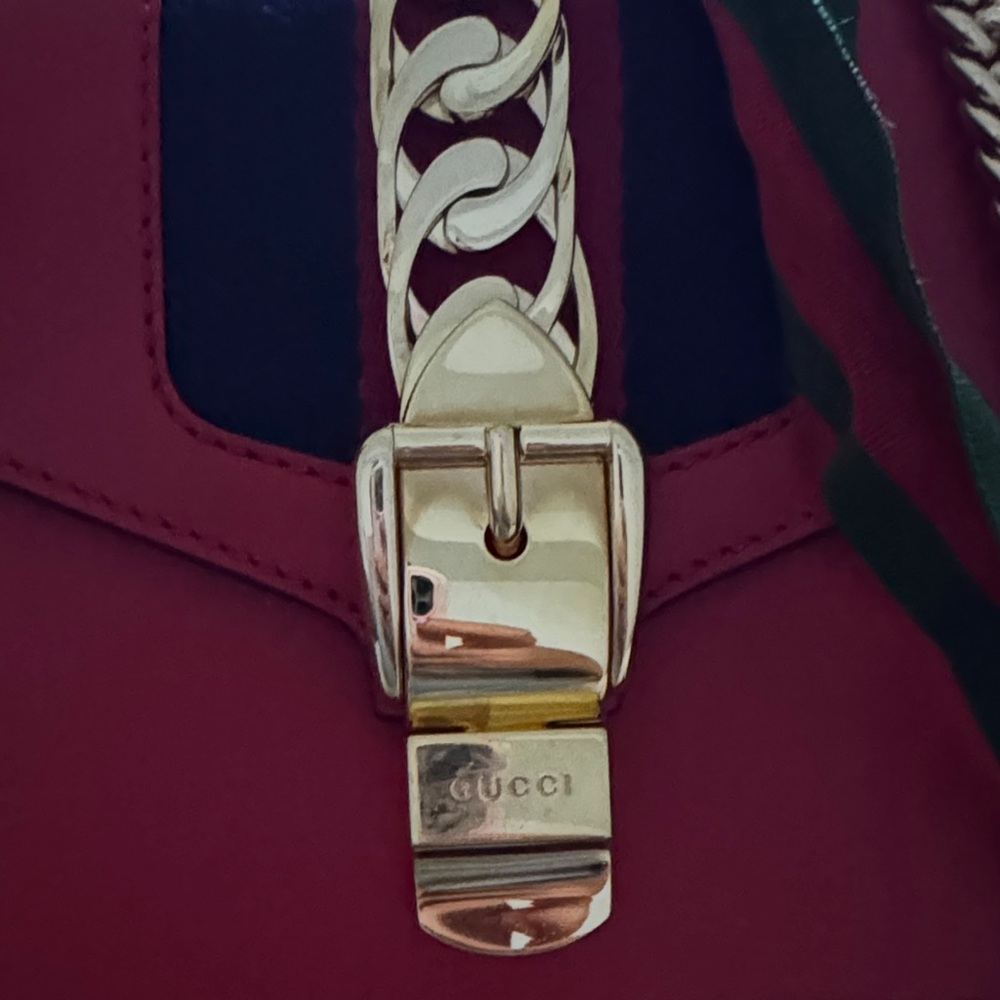 Gucci Red Leather Crossbody with Gold Chain and Signature Web - Picture 2 of 5